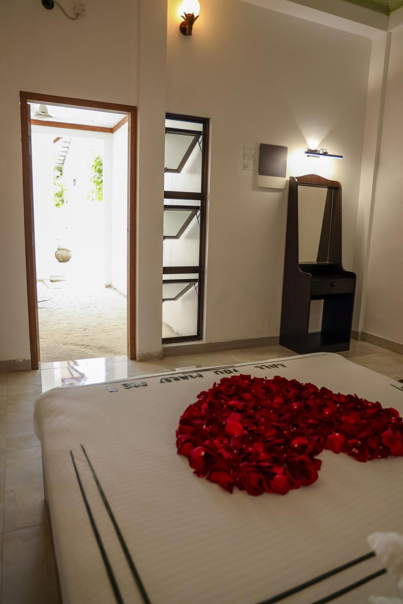Shifa Lodge Maldives Feridhoo Екстериор снимка